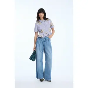 Munthe Nuriana Top